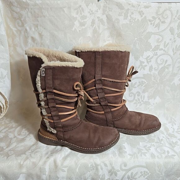 UGG Brown Sherpa Lined Leather Lace Up Boots - Picture 3 of 11